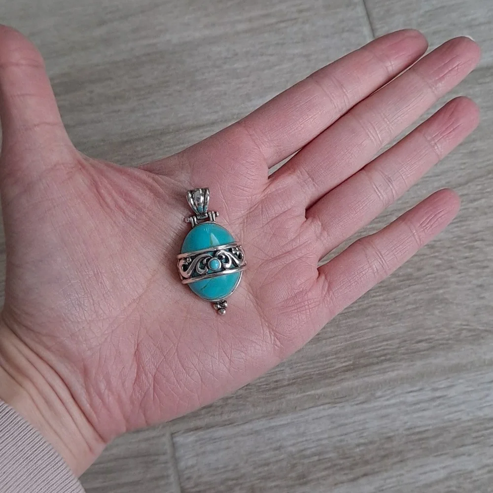 Sterling silver and turquoise pendant - Picture 10 of 11